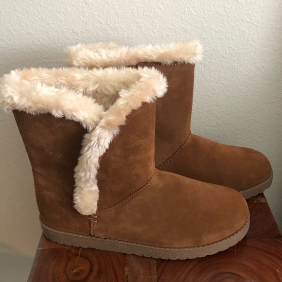 ✨ NWT Suede Winter Boots ✨ - Picture 1 of 15